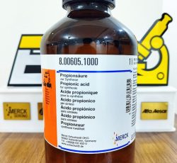 خرید پروپیونیک اسید 1 لیتری برندMerckکد 800605شرکت آوا اکسیر گستر آزما